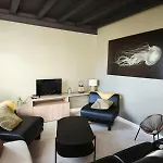 Sel Et Vent Maison Entièrement Rénovée Belle Terrasse, Jardin Clos, Parking Privatif 150 M De La 5 Mn à Pied Tous Commerces Près De Bayeux, Arromanches Au Coeur Des Plages Du Débarquement Hébergement de vacances