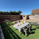 Sel Et Vent Maison Entièrement Rénovée Belle Terrasse, Jardin Clos, Parking Privatif 150 M De La 5 Mn à Pied Tous Commerces Près De Bayeux, Arromanches Au Coeur Des Plages Du Débarquement Asnelles