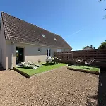 Sel Et Vent Maison Entièrement Rénovée Belle Terrasse, Jardin Clos, Parking Privatif 150 M De La 5 Mn à Pied Tous Commerces Près De Bayeux, Arromanches Au Coeur Des Plages Du Débarquement