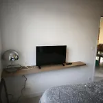 Sel Et Vent Maison Entièrement Rénovée Belle Terrasse, Jardin Clos, Parking Privatif 150 M De La 5 Mn à Pied Tous Commerces Près De Bayeux, Arromanches Au Coeur Des Plages Du Débarquement *