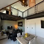 Hébergement de vacances Sel Et Vent Maison Entièrement Rénovée Belle Terrasse, Jardin Clos, Parking Privatif 150 M De La 5 Mn à Pied Tous Commerces Près De Bayeux, Arromanches Au Coeur Des Plages Du Débarquement Asnelles