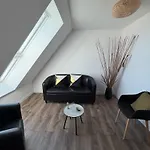 Sel Et Vent Maison Entièrement Rénovée Belle Terrasse, Jardin Clos, Parking Privatif 150 M De La 5 Mn à Pied Tous Commerces Près De Bayeux, Arromanches Au Coeur Des Plages Du Débarquement Hébergement de vacances *