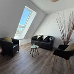 Hébergement de vacances Sel Et Vent Maison Entièrement Rénovée Belle Terrasse, Jardin Clos, Parking Privatif 150 M De La 5 Mn à Pied Tous Commerces Près De Bayeux, Arromanches Au Coeur Des Plages Du Débarquement