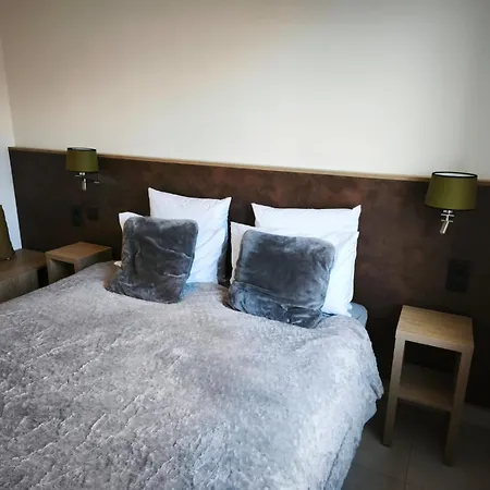 Sel Et Vent Maison Entierement Renovee Belle Terrasse, Jardin Clos, Parking Privatif 150 M De La 5 Mn A Pied Tous Commerces Pres De Bayeux, Arromanches Au Coeur Des Plages Du Debarquement بيت للعطل أسنل