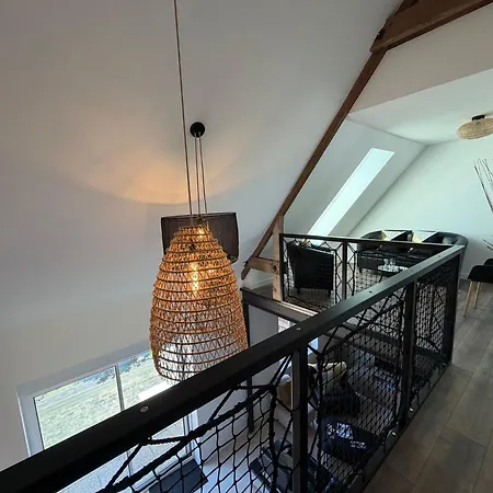 Hébergement de vacances Sel Et Vent Maison Entièrement Rénovée Belle Terrasse, Jardin Clos, Parking Privatif 150 M De La 5 Mn à Pied Tous Commerces Près De Bayeux, Arromanches Au Coeur Des Plages Du Débarquement Asnelles