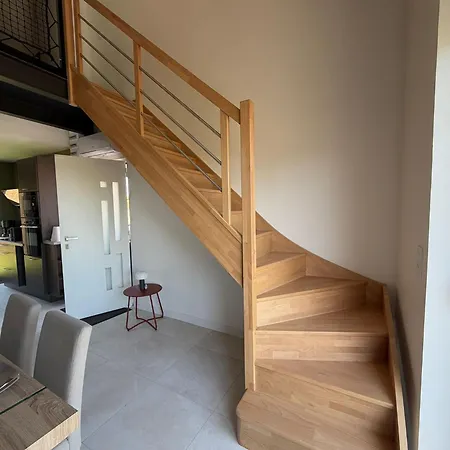 Sel Et Vent Maison Entièrement Rénovée Belle Terrasse, Jardin Clos, Parking Privatif 150 M De La 5 Mn à Pied Tous Commerces Près De Bayeux, Arromanches Au Coeur Des Plages Du Débarquement Hébergement de vacances