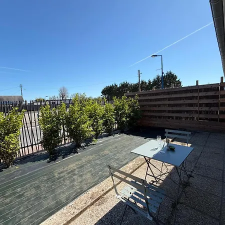 Sel Et Vent Maison Entierement Renovee Belle Terrasse, Jardin Clos, Parking Privatif 150 M De La 5 Mn A Pied Tous Commerces Pres De Bayeux, Arromanches Au Coeur Des Plages Du Debarquement بيت للعطل أسنل
