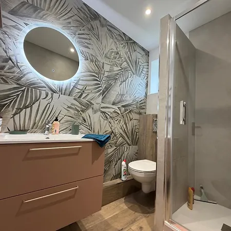 Sel Et Vent Maison Entièrement Rénovée Belle Terrasse, Jardin Clos, Parking Privatif 150 M De La 5 Mn à Pied Tous Commerces Près De Bayeux, Arromanches Au Coeur Des Plages Du Débarquement * Asnelles