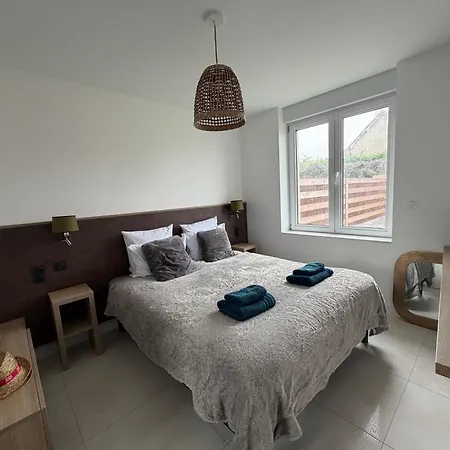 بيت للعطل Sel Et Vent Maison Entierement Renovee Belle Terrasse, Jardin Clos, Parking Privatif 150 M De La 5 Mn A Pied Tous Commerces Pres De Bayeux, Arromanches Au Coeur Des Plages Du Debarquement أسنل