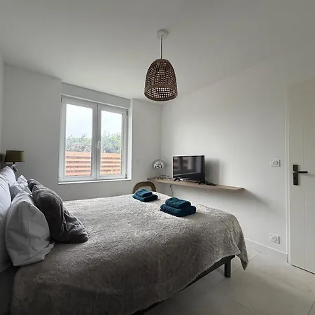 Sel Et Vent Maison Entierement Renovee Belle Terrasse, Jardin Clos, Parking Privatif 150 M De La 5 Mn A Pied Tous Commerces Pres De Bayeux, Arromanches Au Coeur Des Plages Du Debarquement أسنل