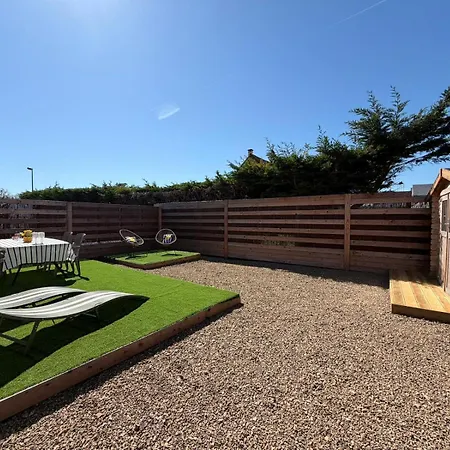 Sel Et Vent Maison Entierement Renovee Belle Terrasse, Jardin Clos, Parking Privatif 150 M De La 5 Mn A Pied Tous Commerces Pres De Bayeux, Arromanches Au Coeur Des Plages Du Debarquement بيت للعطل أسنل